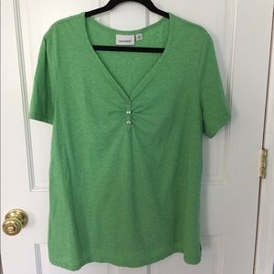 Avenue green tee shirt